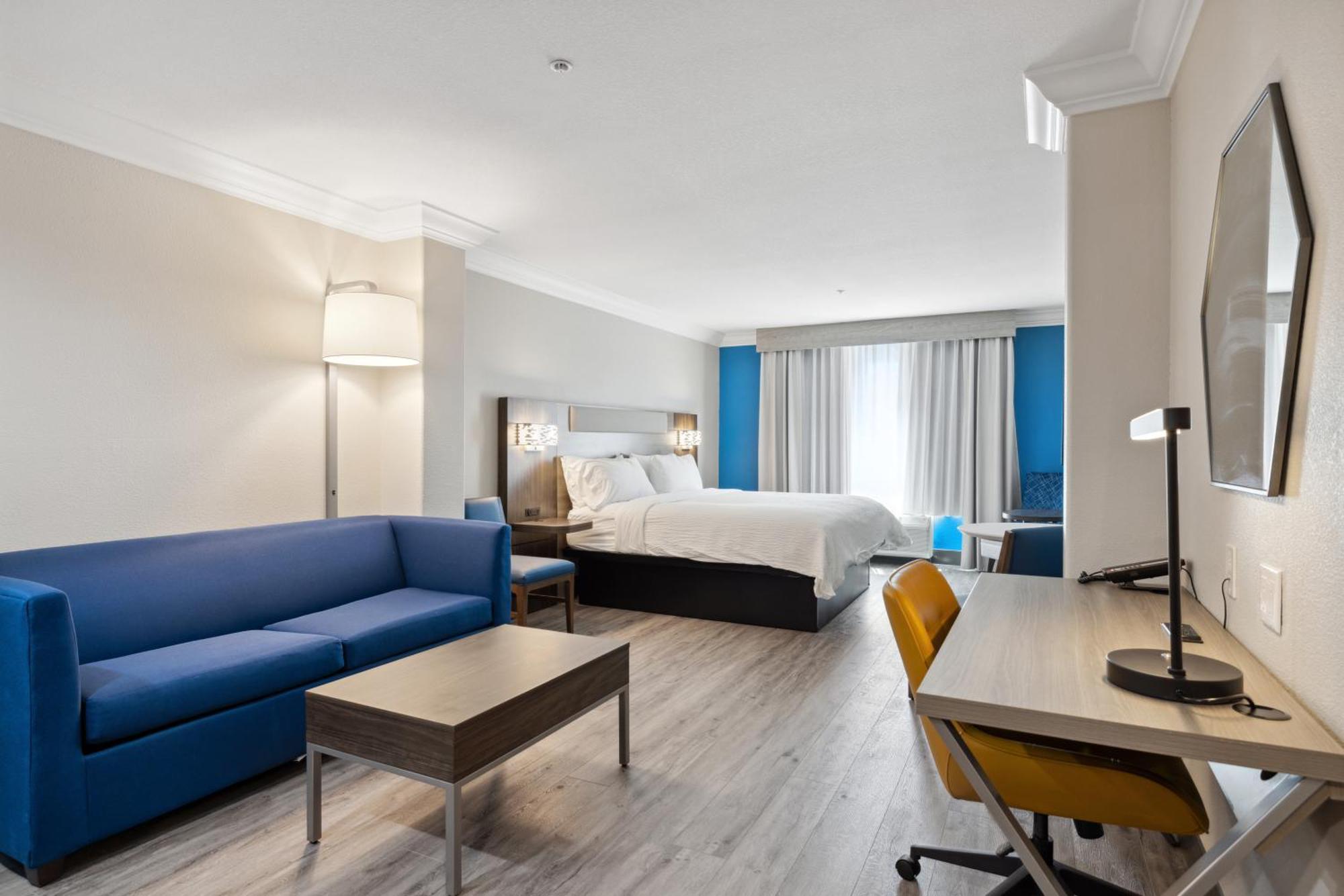 Holiday Inn Express Hotel & Suites Vacaville By Ihg Bagian luar foto