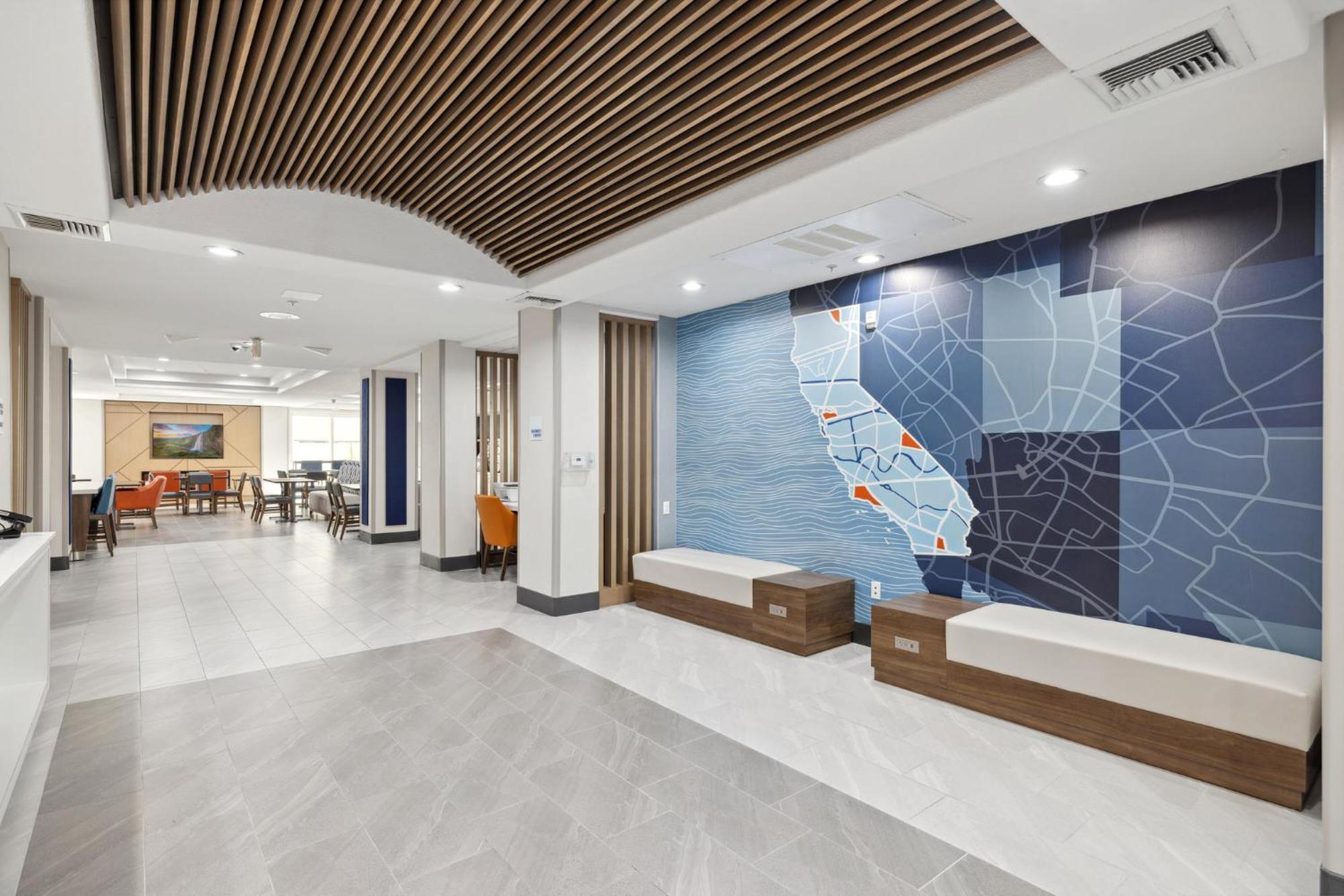 Holiday Inn Express Hotel & Suites Vacaville By Ihg Bagian luar foto